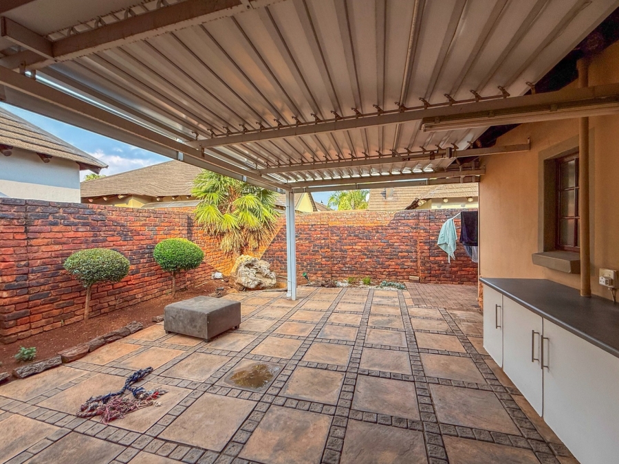 3 Bedroom Property for Sale in Melodie North West